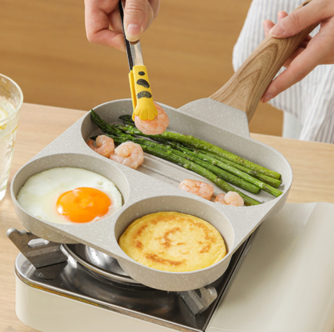 Kotilux 3 cup Non-Stick Frying Breakfast Pan, 17cm x 18cm x 2.5cm
